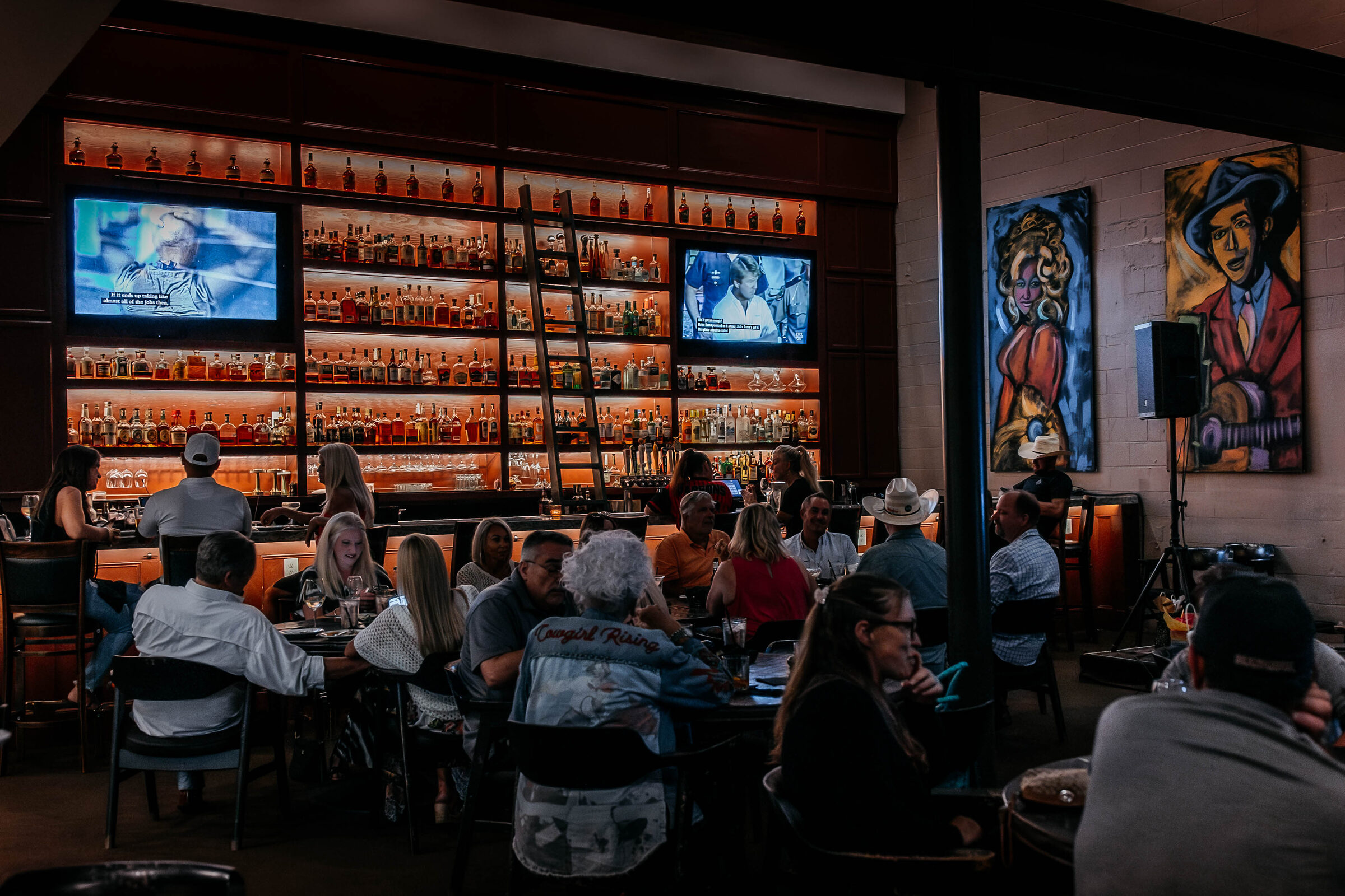The bar at 34 Chophouse